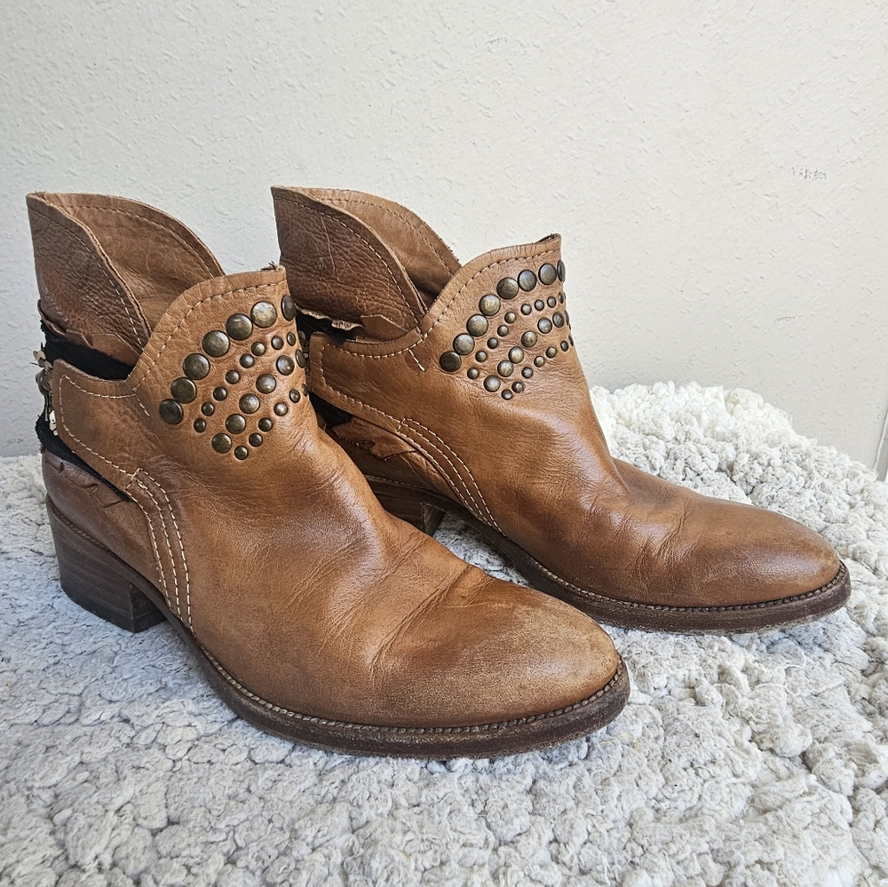 Vintage Barneys Co-Op Brown Ankle Boots with Stacked Heel
